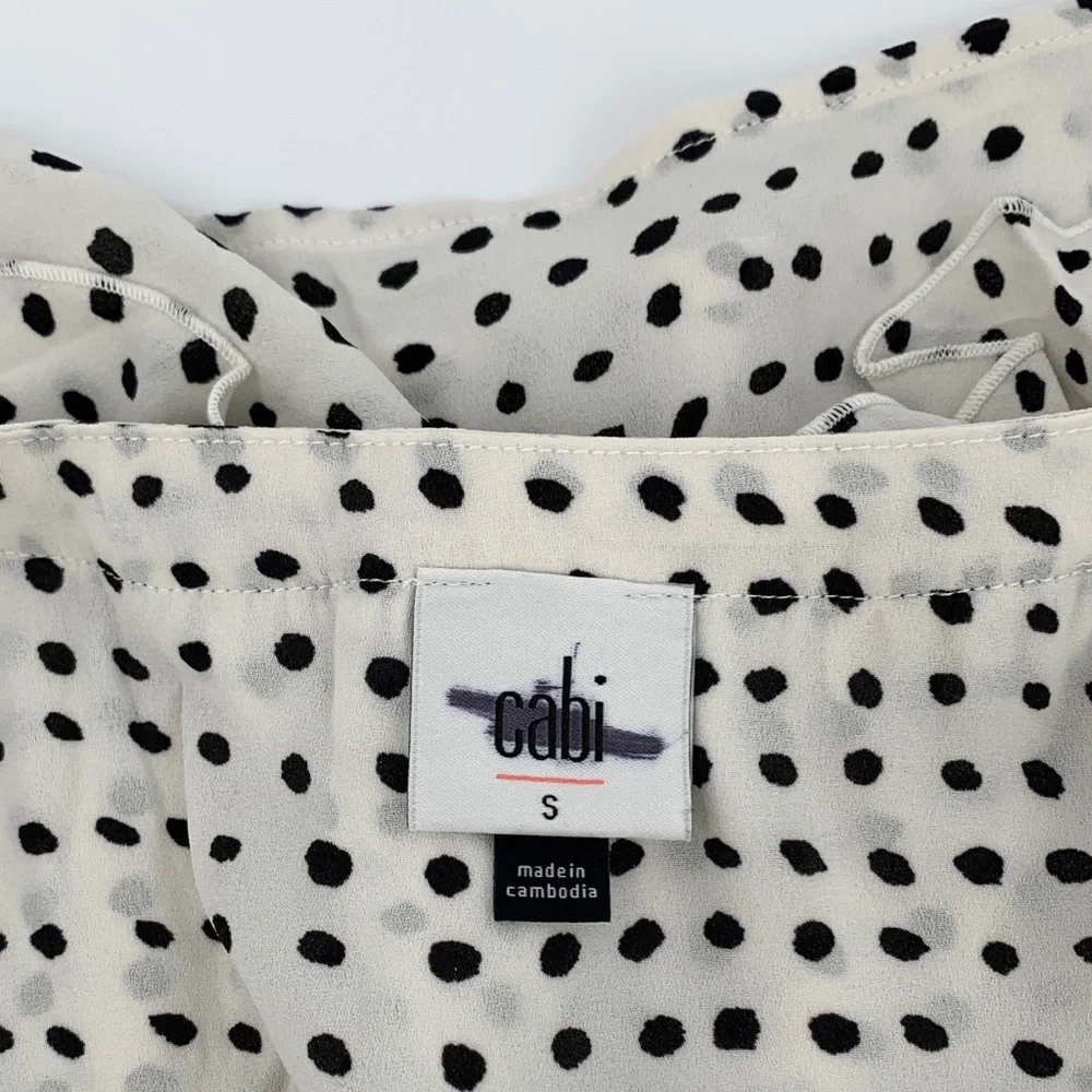 Cabi polka dot ruffle blouse top shirt sleeveless white black button new Small - Picture 4 of 4